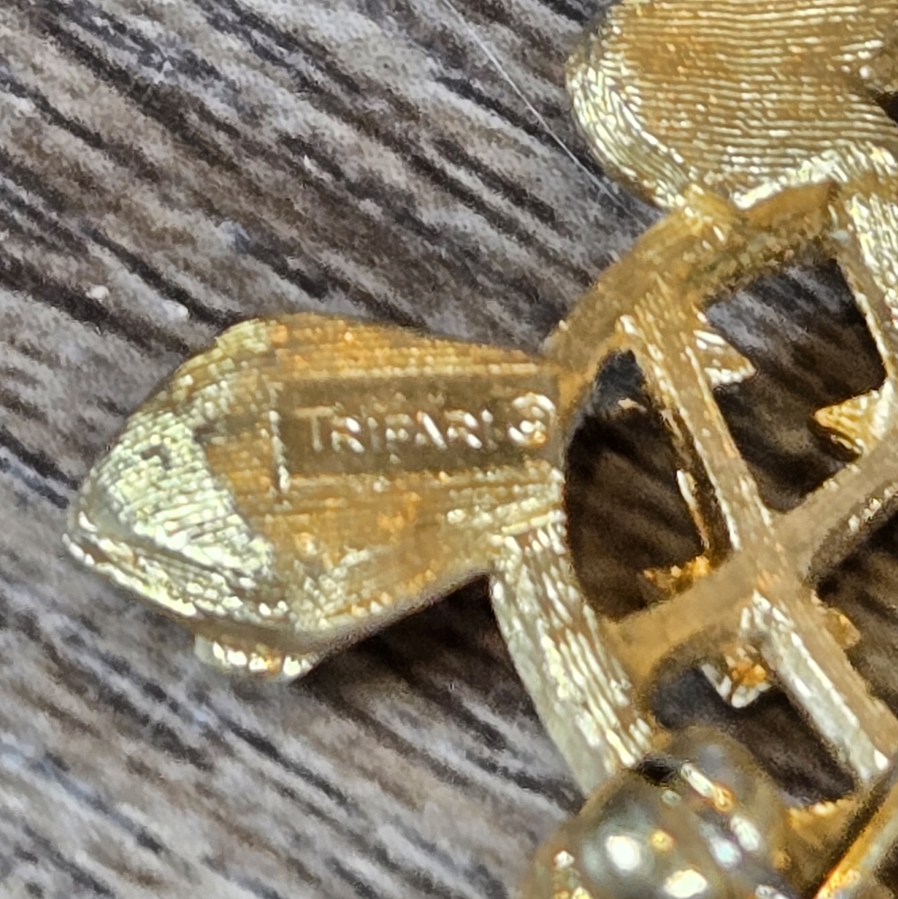 Vintage Estate Trifari Turtle Brooch Pin Gold Tone Latice Pattern Shell Retro - Picture 3 of 10